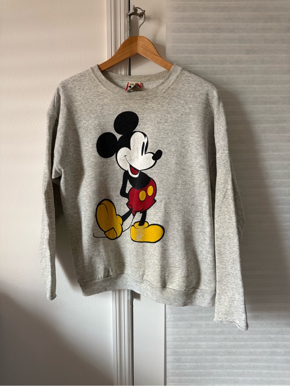 Vintage 90’s Disney Gray Crewneck Sweatshirt with Mickey Graphic